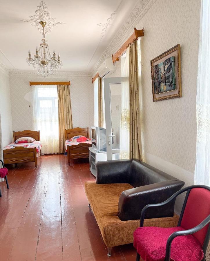 Guesthouse On Agmashenebeli 328 Kobuleti Esterno foto