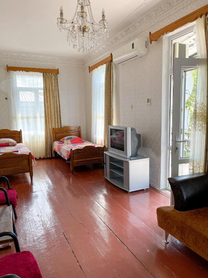 Guesthouse On Agmashenebeli 328 Kobuleti Esterno foto
