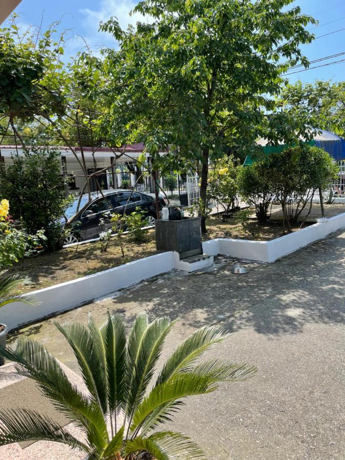 Guesthouse On Agmashenebeli 328 Kobuleti Esterno foto